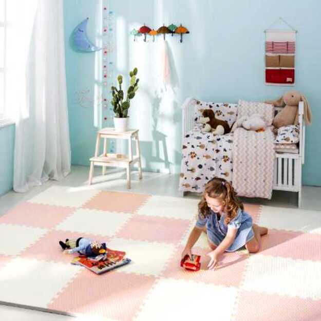 Didelis putplasčio kilimėlis, dėlionė Ricokids 60x60cm 4 vnt. persikų ir baltos spalvos