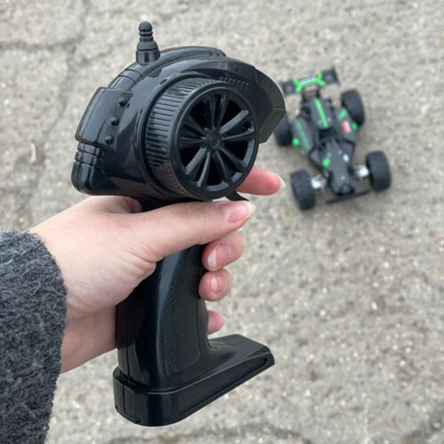 Nuotoliniu būdu valdymas automobilis „Monster“ 1:18 USB