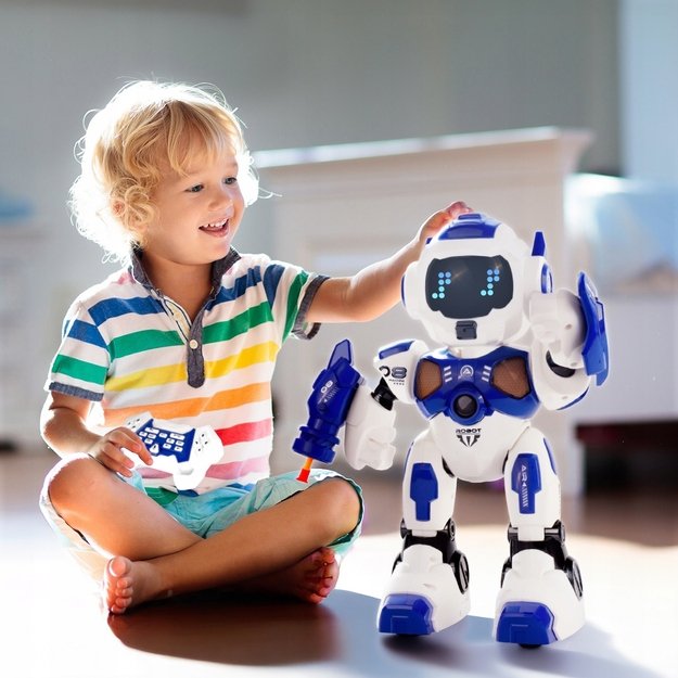 Nuotoliniu būdu valdomas išmanusis robotas su šaudymo ir programavimo funkcija 2