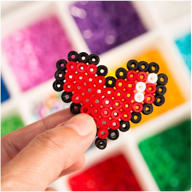 Lyginimo karoliukai kibire 12000 vnt 10