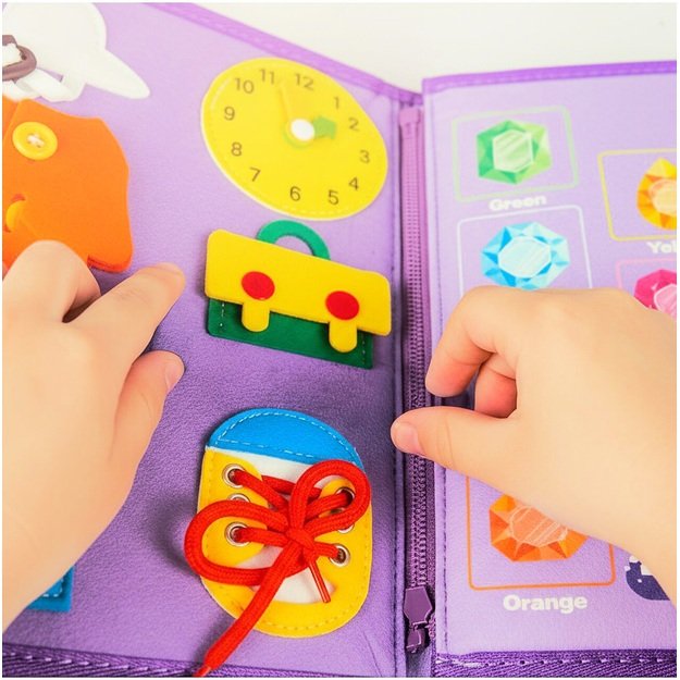 Montessori manipuliacinė lavinamoji veiklos knyga - lagaminas 6